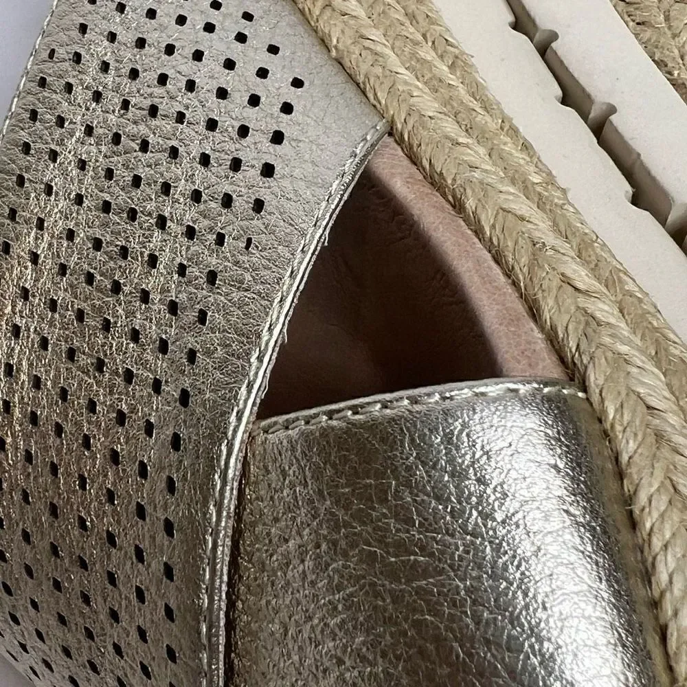 Earth modena marigold gold leather espadrille wedges size 7